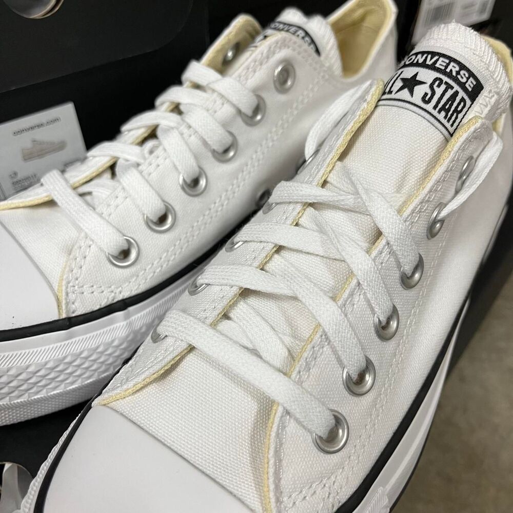 Converse Women's White Trainers - Picture 2 of 6